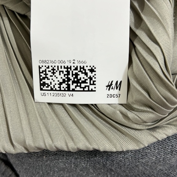 H&M Dress Brand New Dress W/Tags - Picture 4 of 6